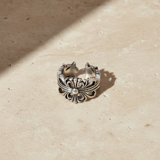Midnight Crest Ring